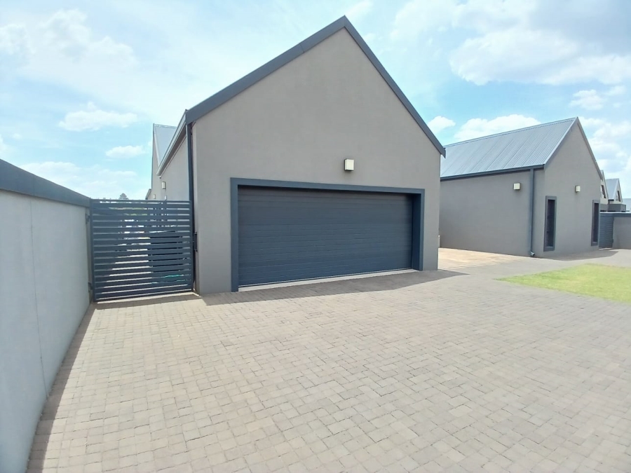 3 Bedroom Property for Sale in Heron Banks Golf Estate Free State